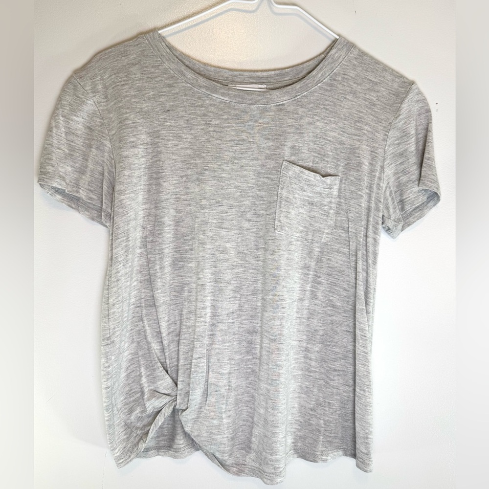 Crown of Hearts Gray Side Tie Knot Casual Top Women's Size Medium M